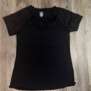 Torrid black top lace shoulder 1X